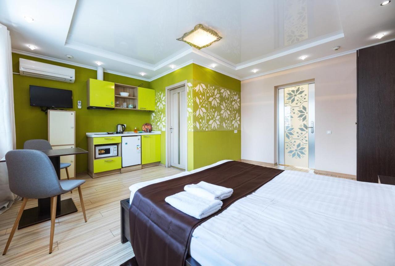 Guest House "Golden Gate 911 " Kiev Exterior foto