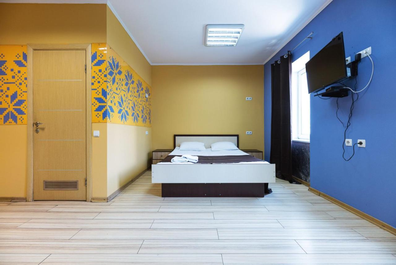 Guest House "Golden Gate 911 " Kiev Exterior foto