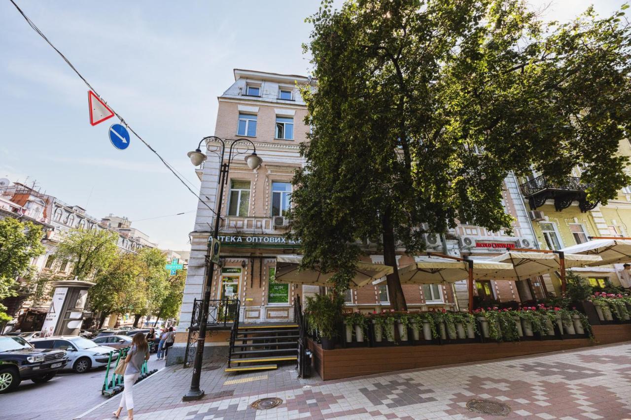 Guest House "Golden Gate 911 " Kiev Exterior foto