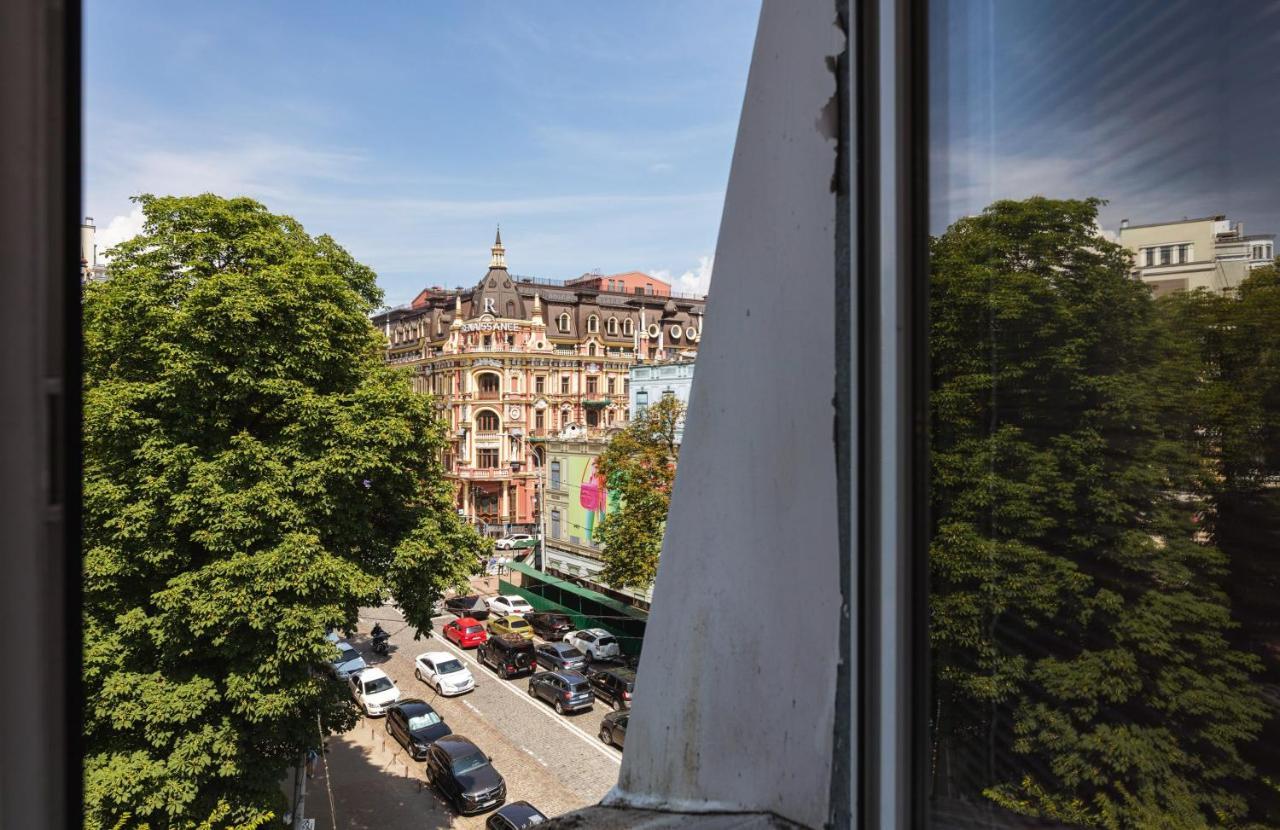 Guest House "Golden Gate 911 " Kiev Exterior foto