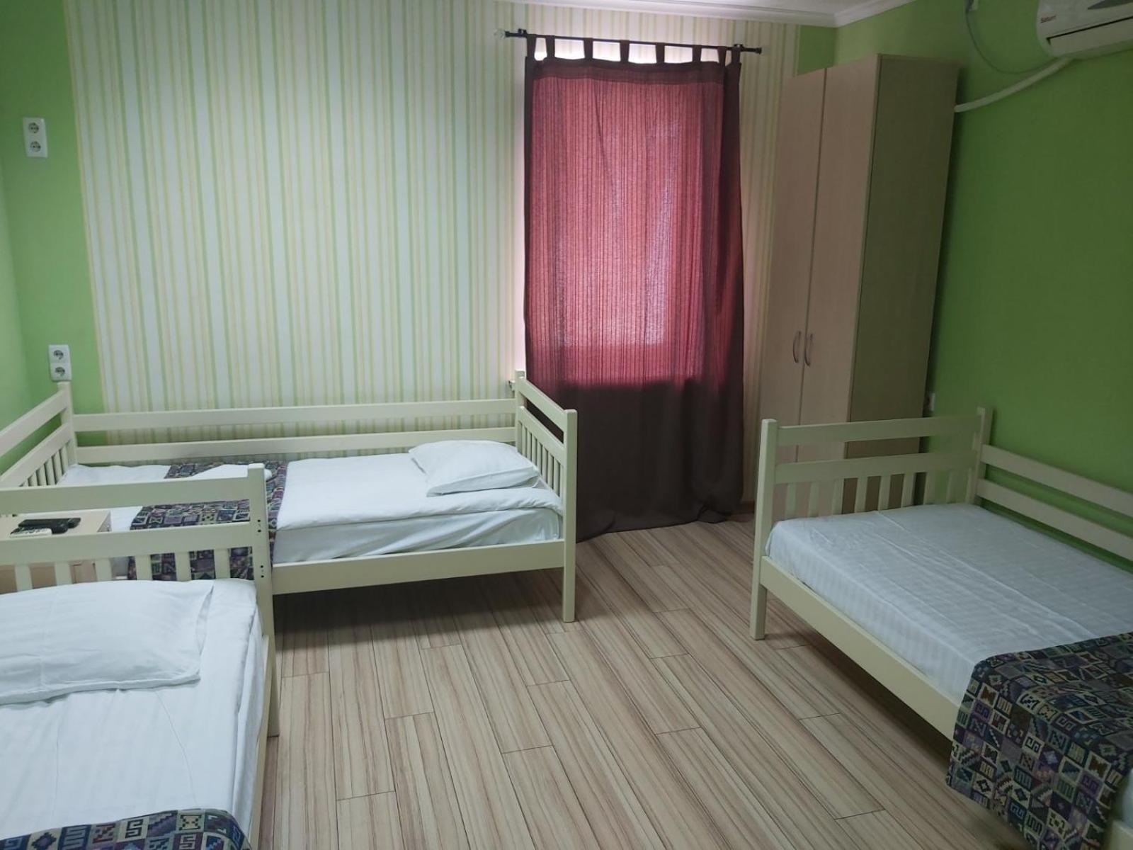 Guest House "Golden Gate 911 " Kiev Exterior foto