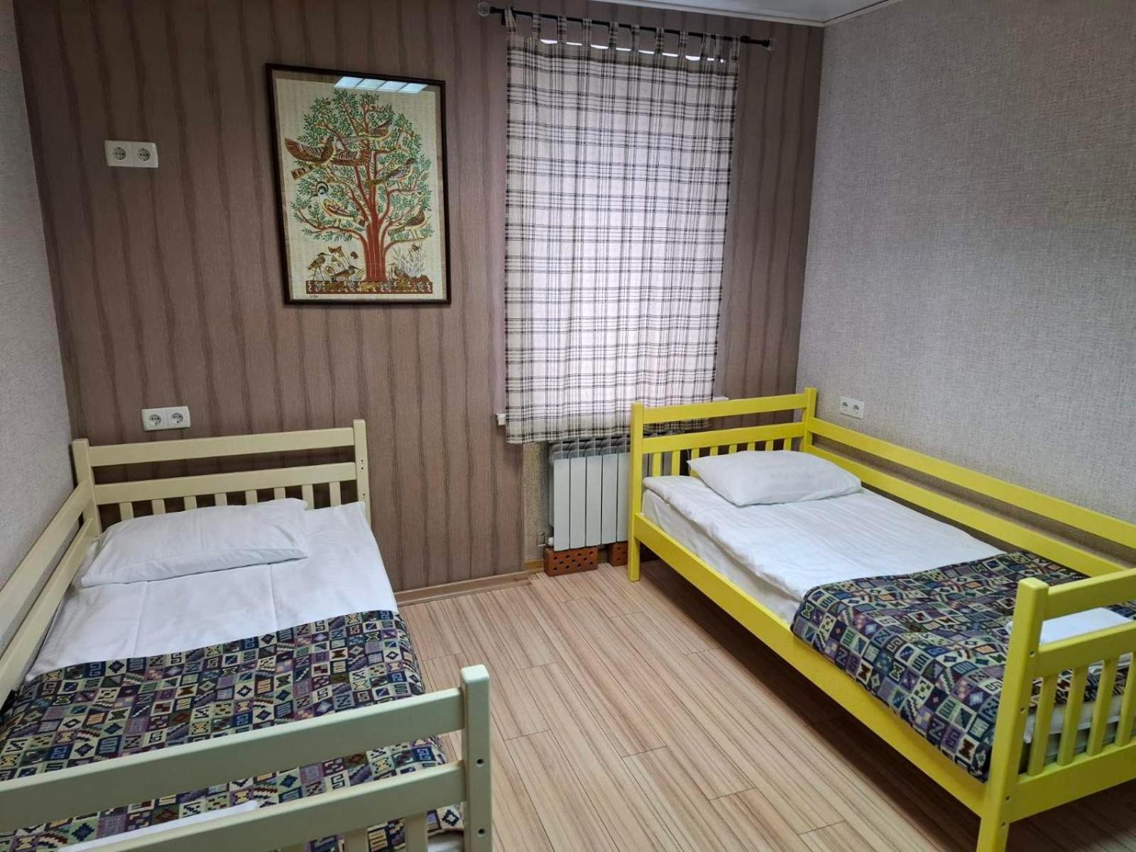 Guest House "Golden Gate 911 " Kiev Exterior foto