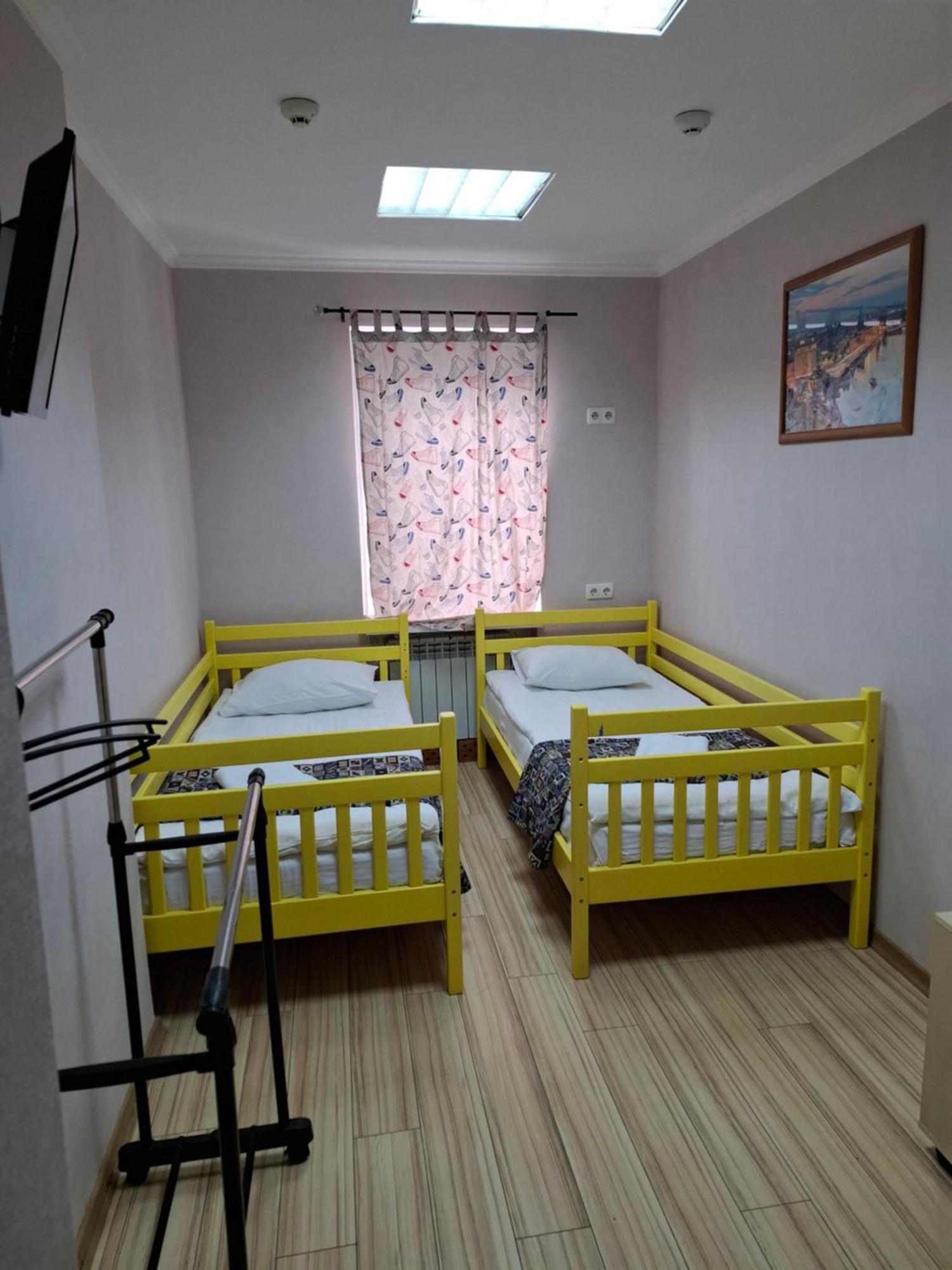 Guest House "Golden Gate 911 " Kiev Exterior foto